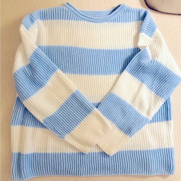 Blue and White Striped Women's Sweater Sz XL NWOT (Unbranded) - Picture 5 of 8